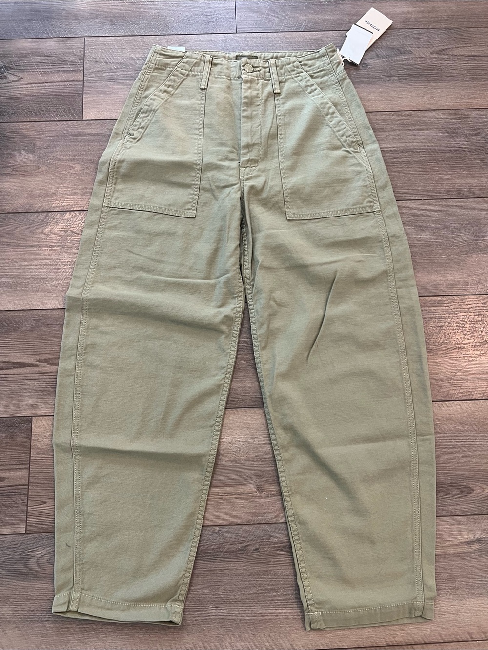 NWT MOTHER The Fangirl Fatigue Flood Jeans in Sir Yes Sir Dried Herb Sz 26